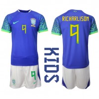 Dječji Nogometni Dres Brazil Richarlison #9 Gostujuci SP 2022 Kratak Rukav (+ Kratke hlače)